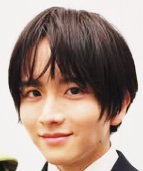 板垣李光人の学歴に注目！意外な進路選択と成長の裏側とは？