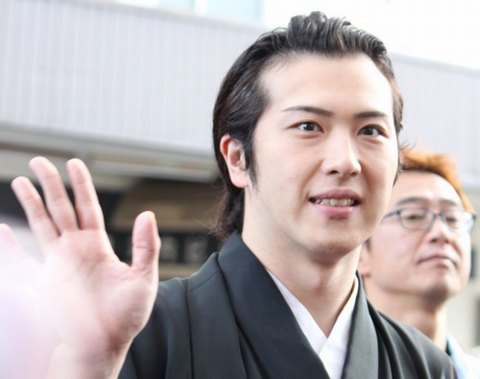 尾上松也の元妻をめぐる過去を深掘り！報道の裏にある意外な人間関係