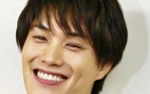 鈴木伸之の奥さんはどんな人？画像からあふれる笑顔の理由とは